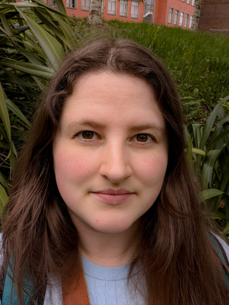Dr Johanna Holman
